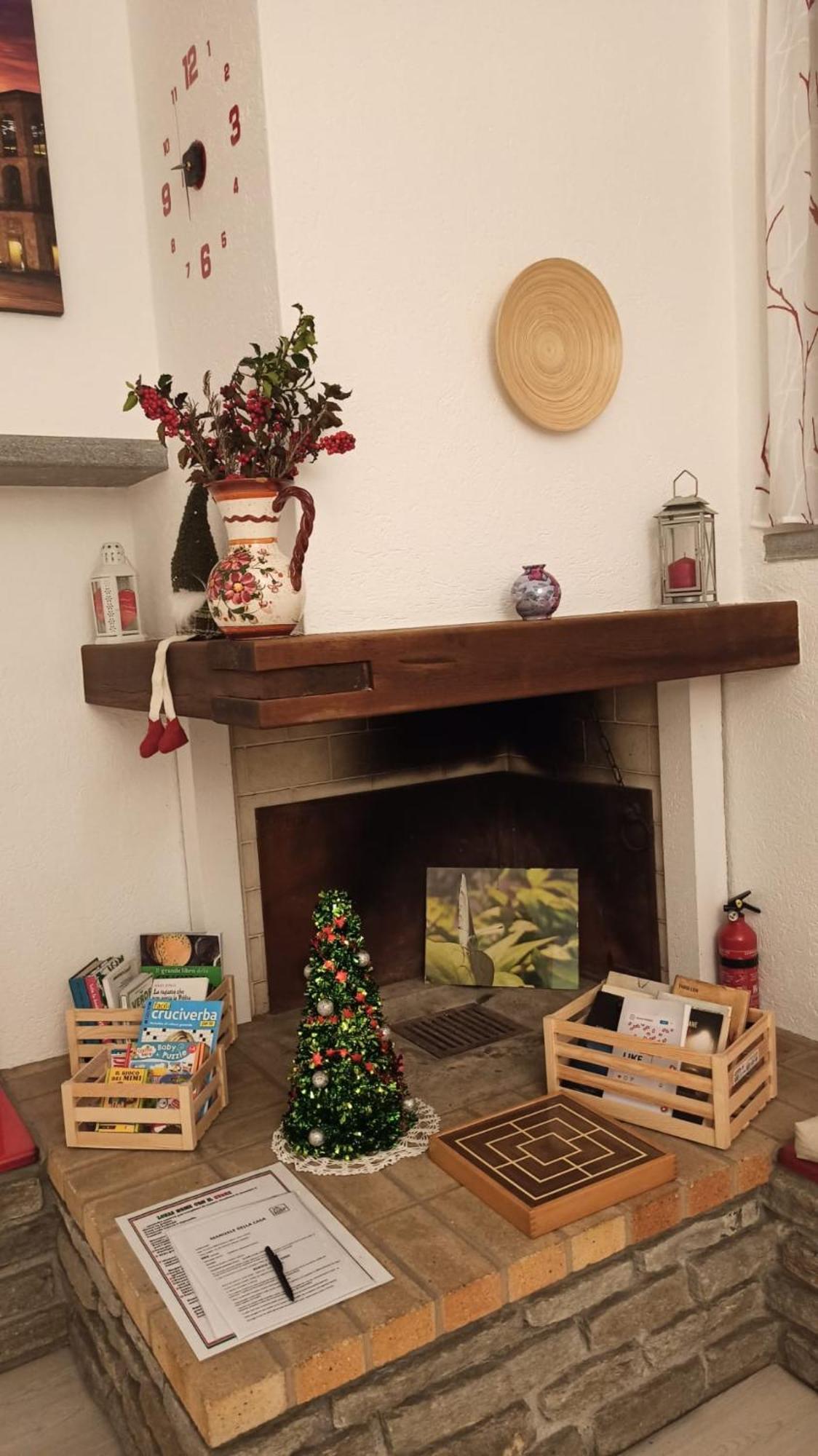 Lukas Home Con Il Cuore Appartamento 3 Camere Al Piano Terra E Appartamento 1 Camera In Taverna 梅罗内 外观 照片