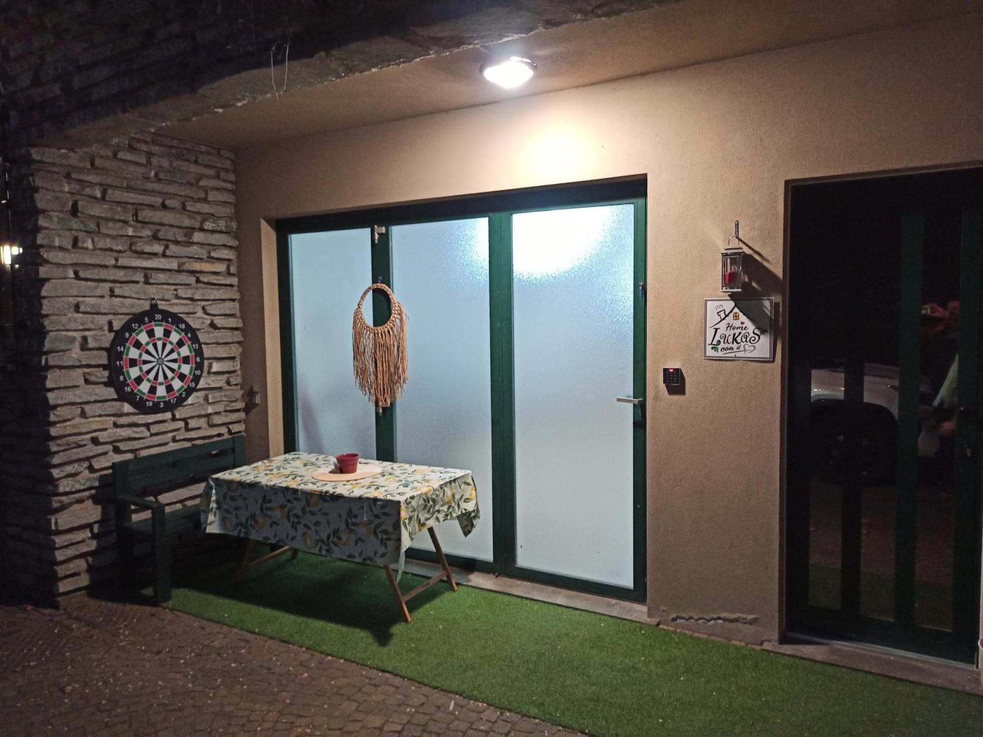 Lukas Home Con Il Cuore Appartamento 3 Camere Al Piano Terra E Appartamento 1 Camera In Taverna 梅罗内 外观 照片